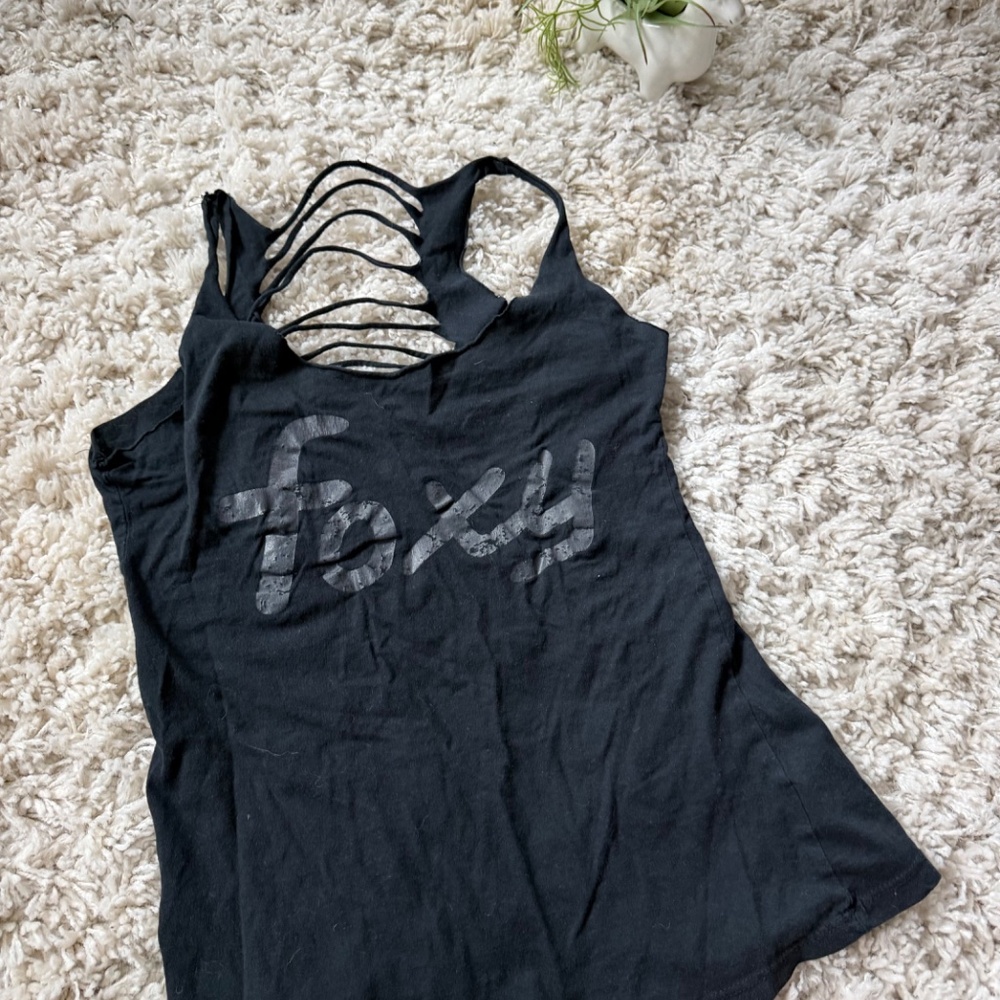 Chic and Fox Women's vintage 2000 Y2K stylish Black Strappy Tank Top black tank - Picture 2 of 5